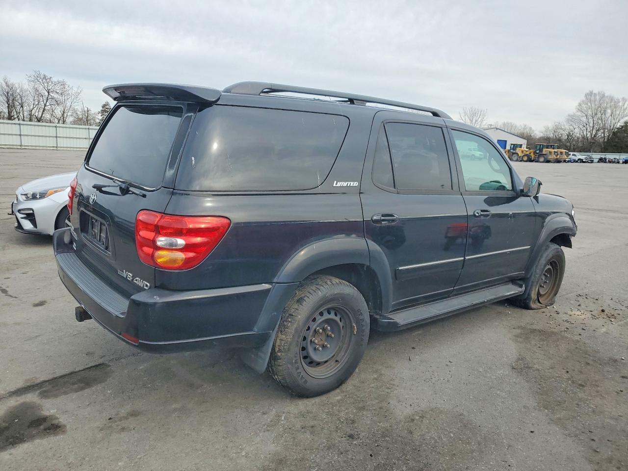 2004 TOYOTA Sequoia