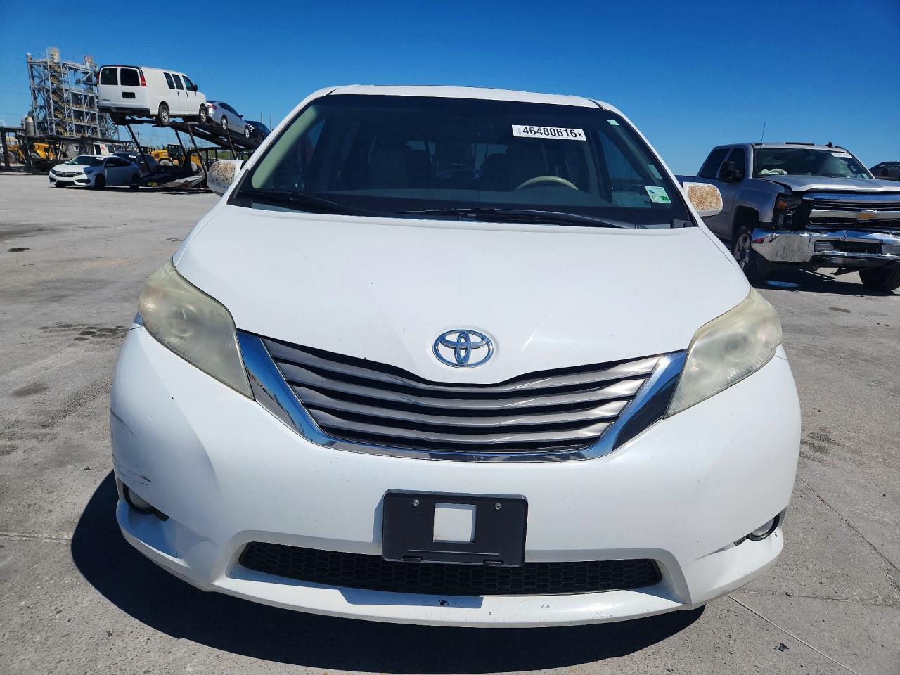 2014 TOYOTA SIENNA