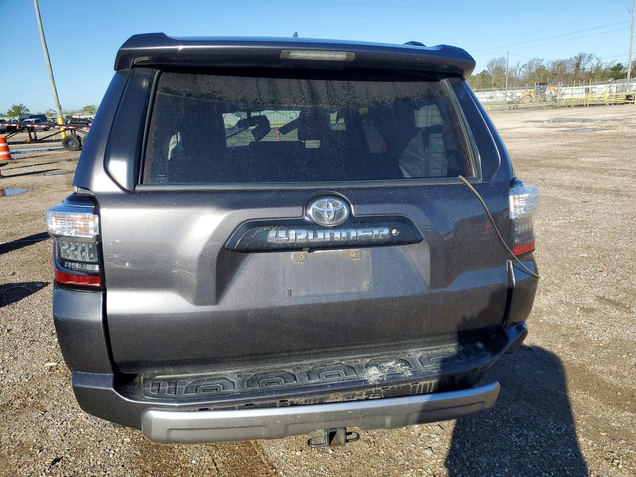 2016 TOYOTA 4Runner