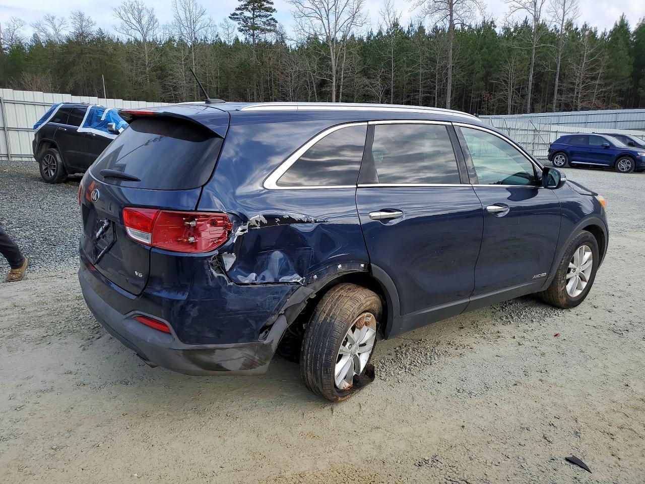 2017 KIA SORENTO