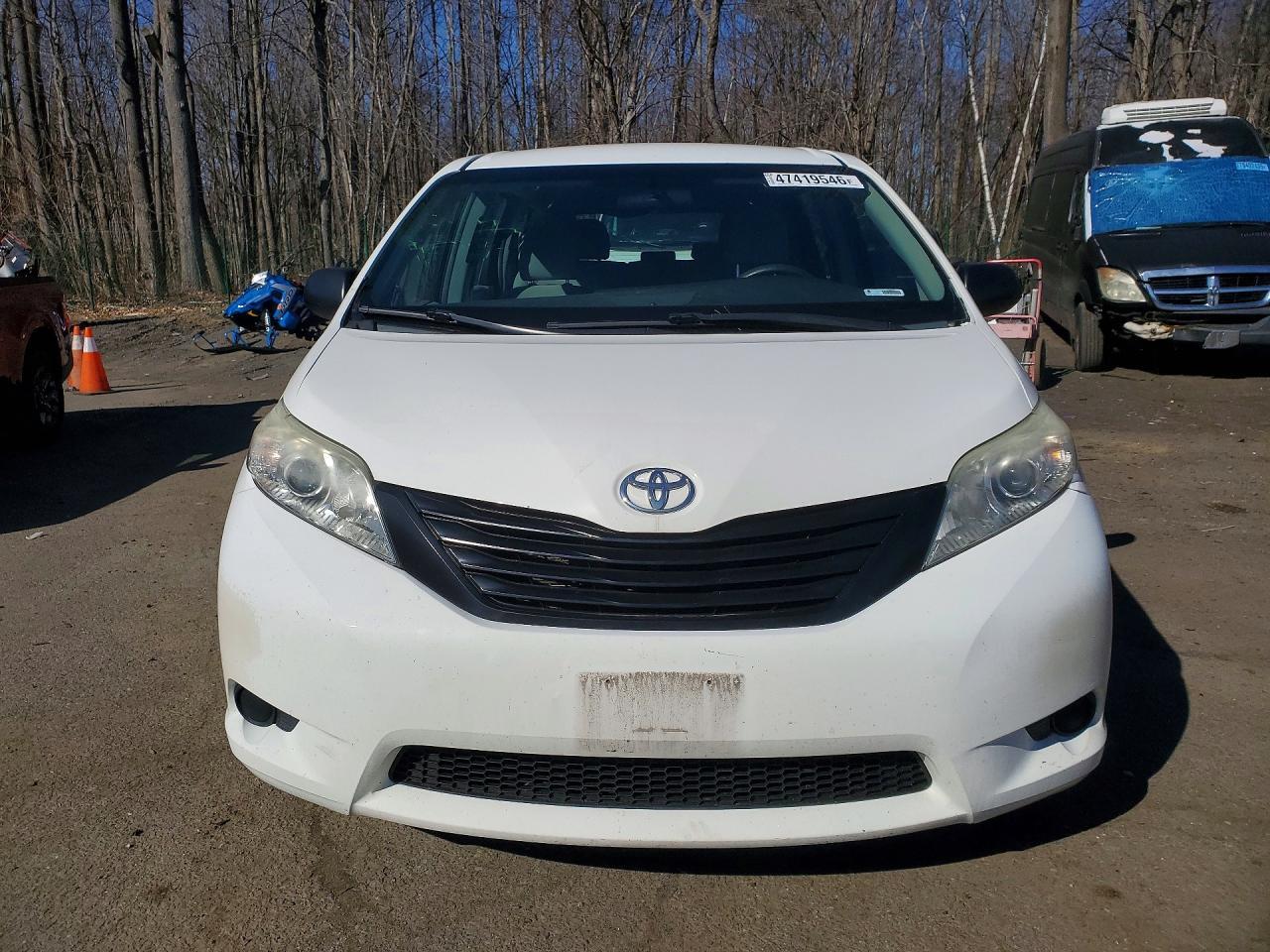 2015 TOYOTA SIENNA
