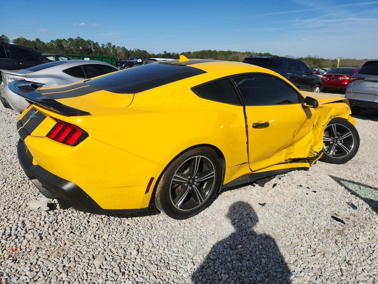 2024 FORD MUSTANG