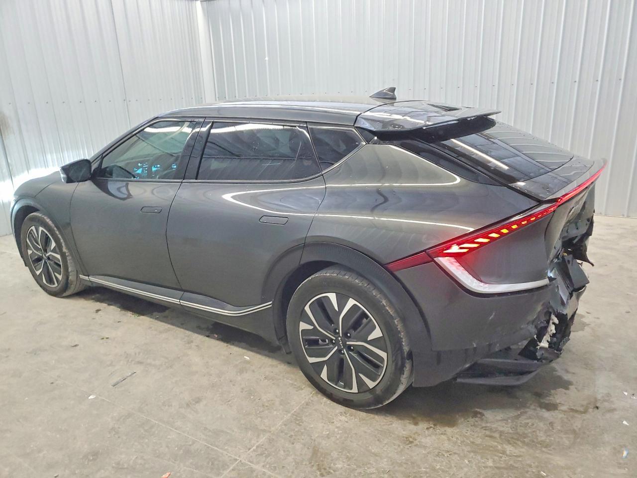 2023 KIA EV6
