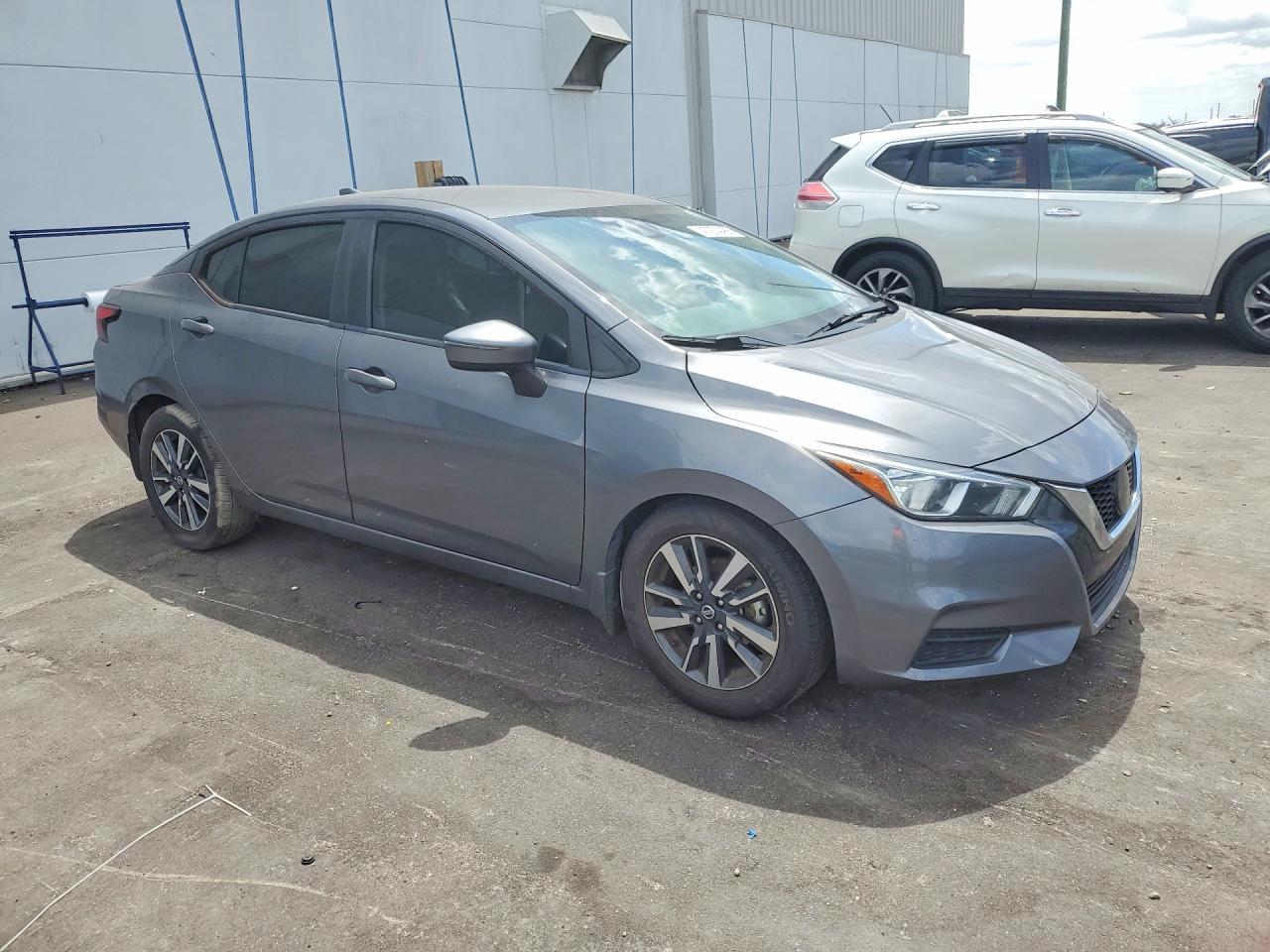 2021 NISSAN VERSA