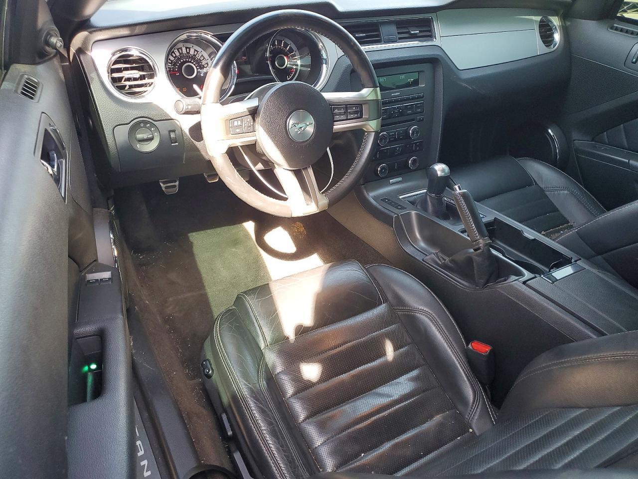 2013 FORD MUSTANG