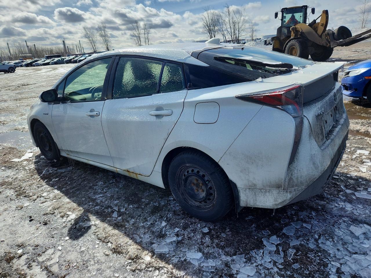 2016 TOYOTA PRIUS