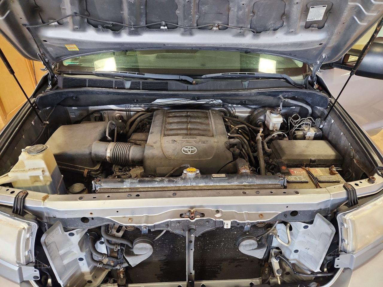 2012 TOYOTA TUNDRA
