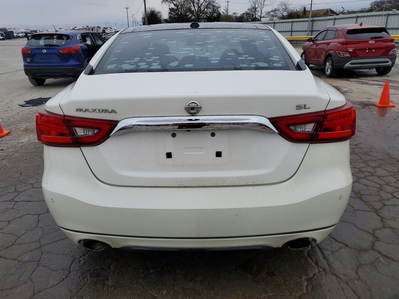 2016 NISSAN Maxima