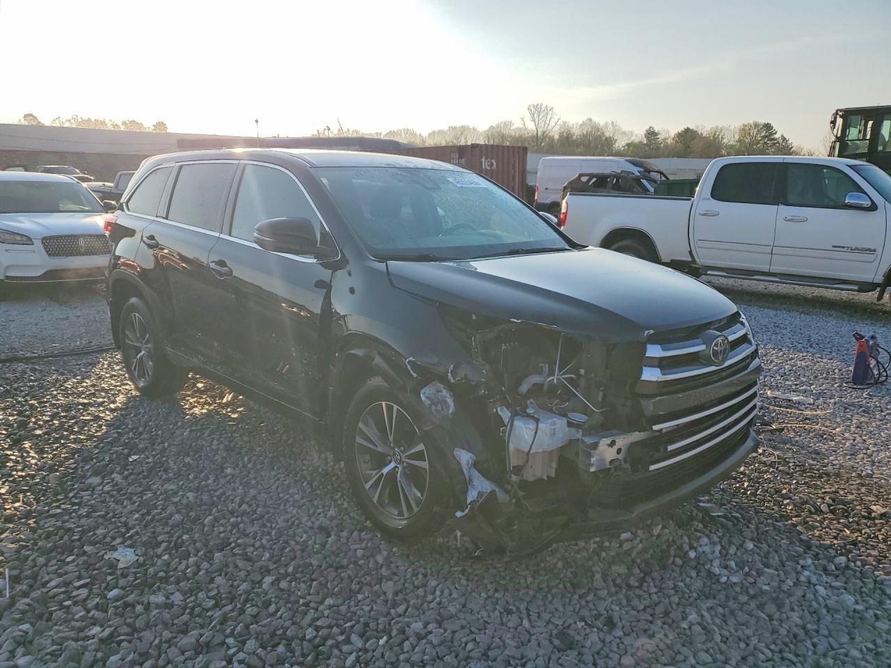 2018 TOYOTA HIGHLANDER