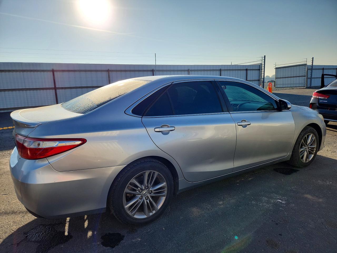 2016 TOYOTA CAMRY