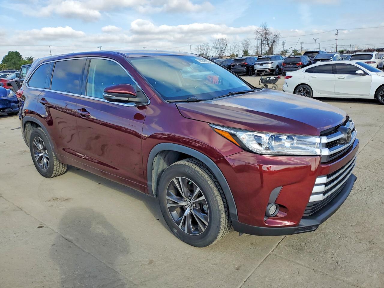 2018 TOYOTA HIGHLANDER