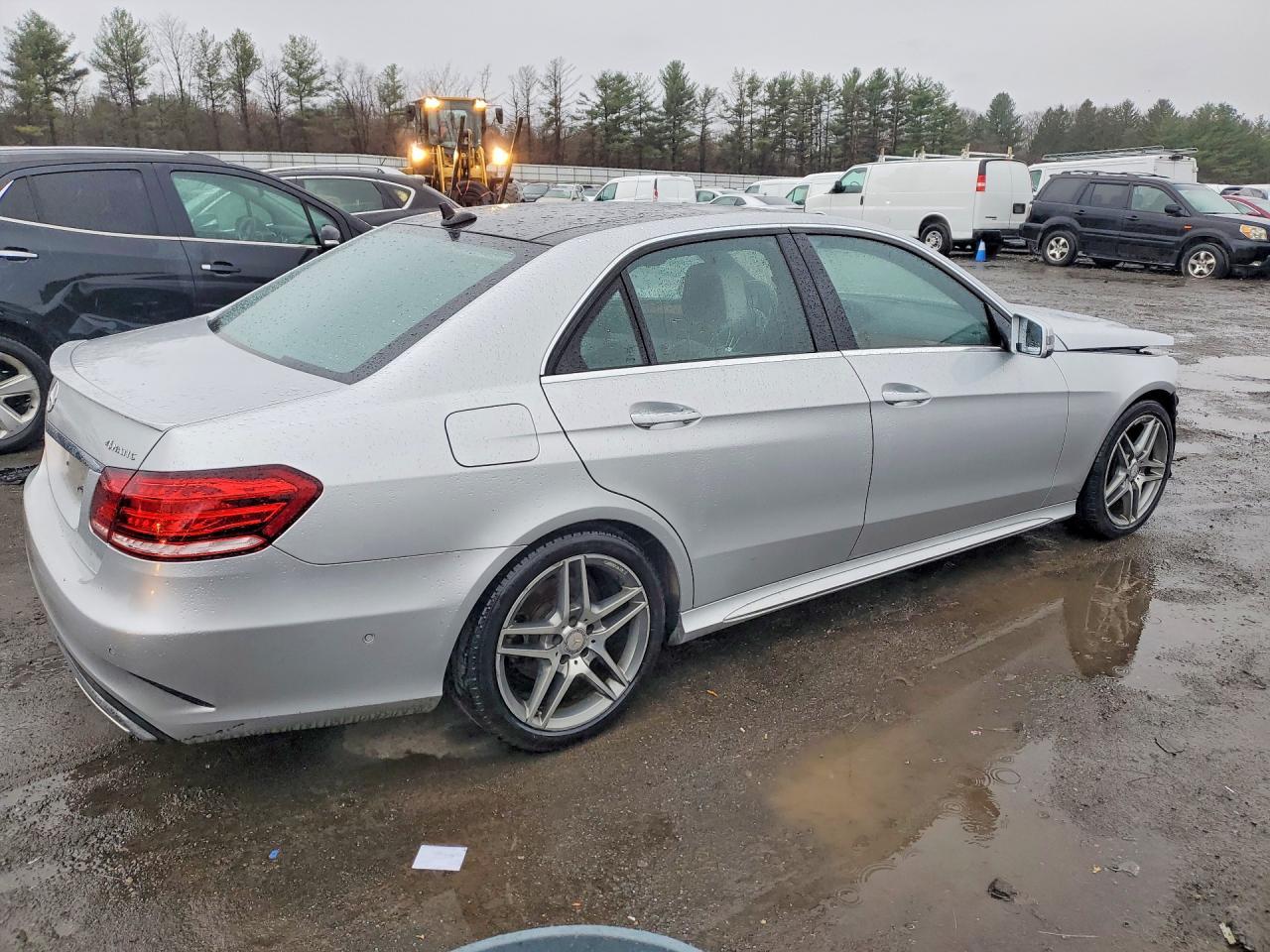 2016 MERCEDES-BENZ E-Class