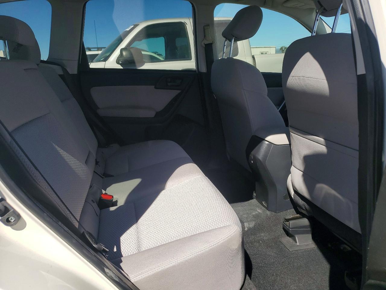 2015 SUBARU FORESTER
