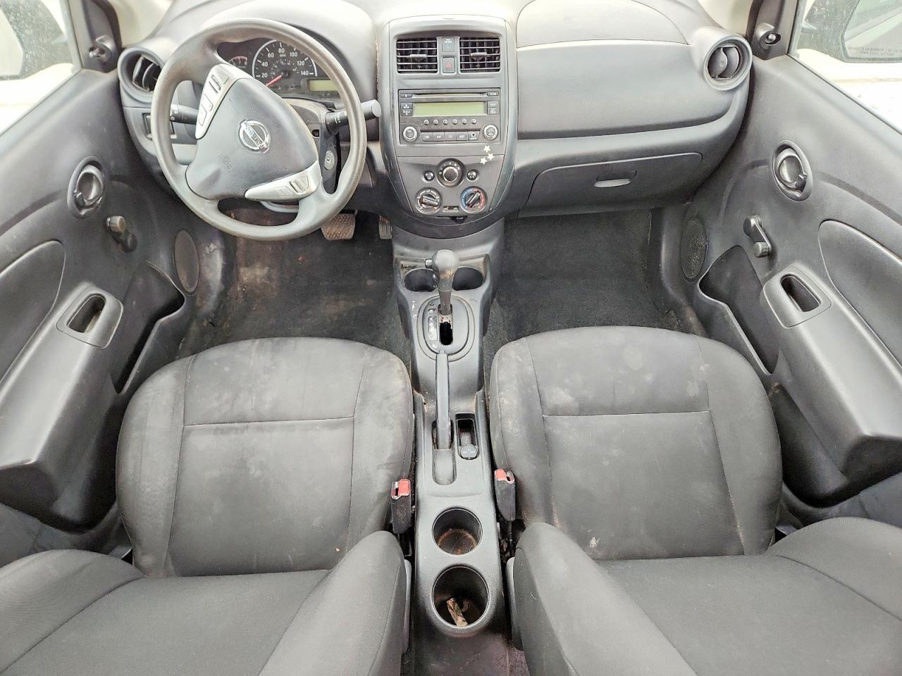 2015 NISSAN VERSA