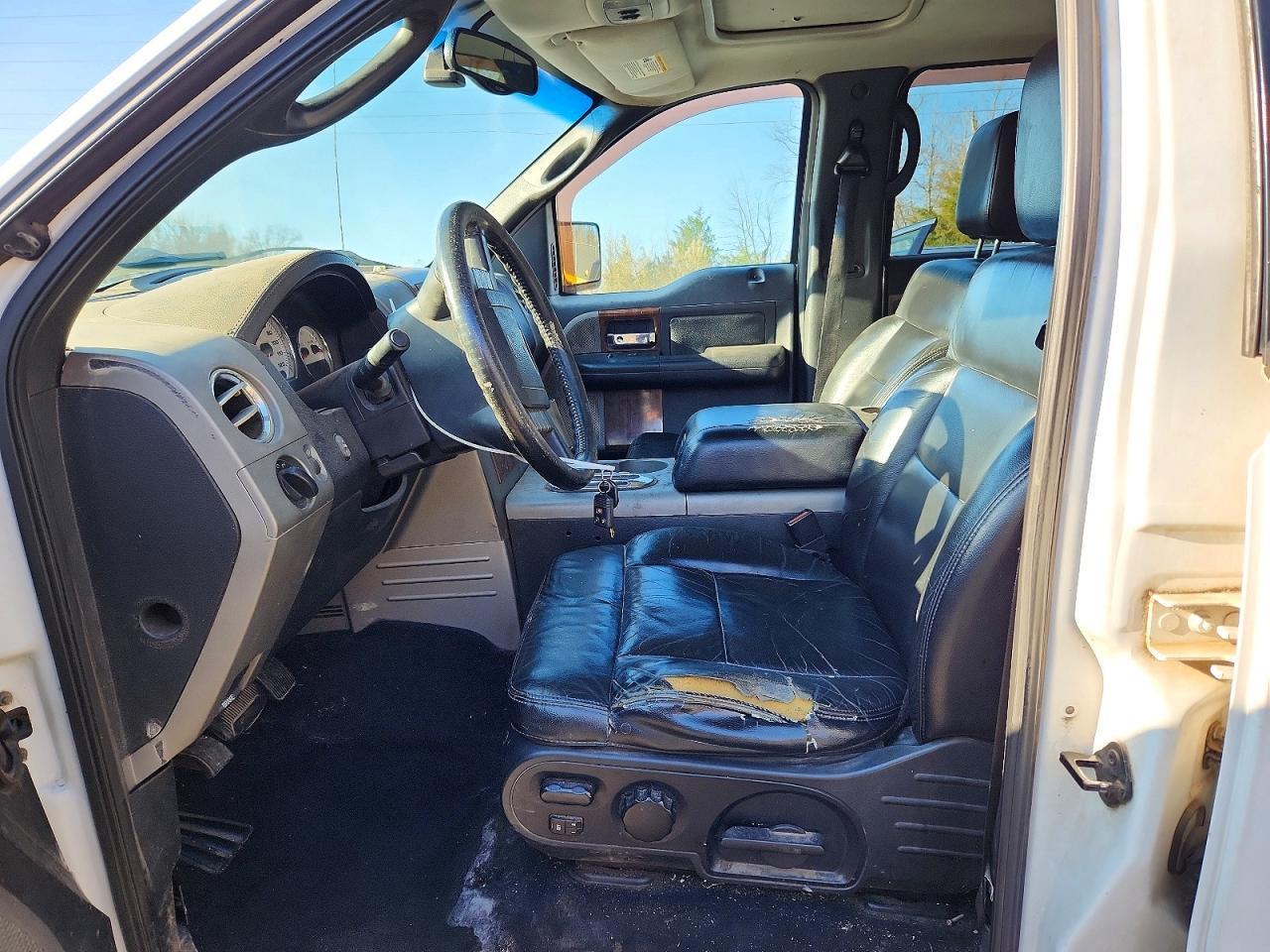 2004 FORD F-150 Lightning