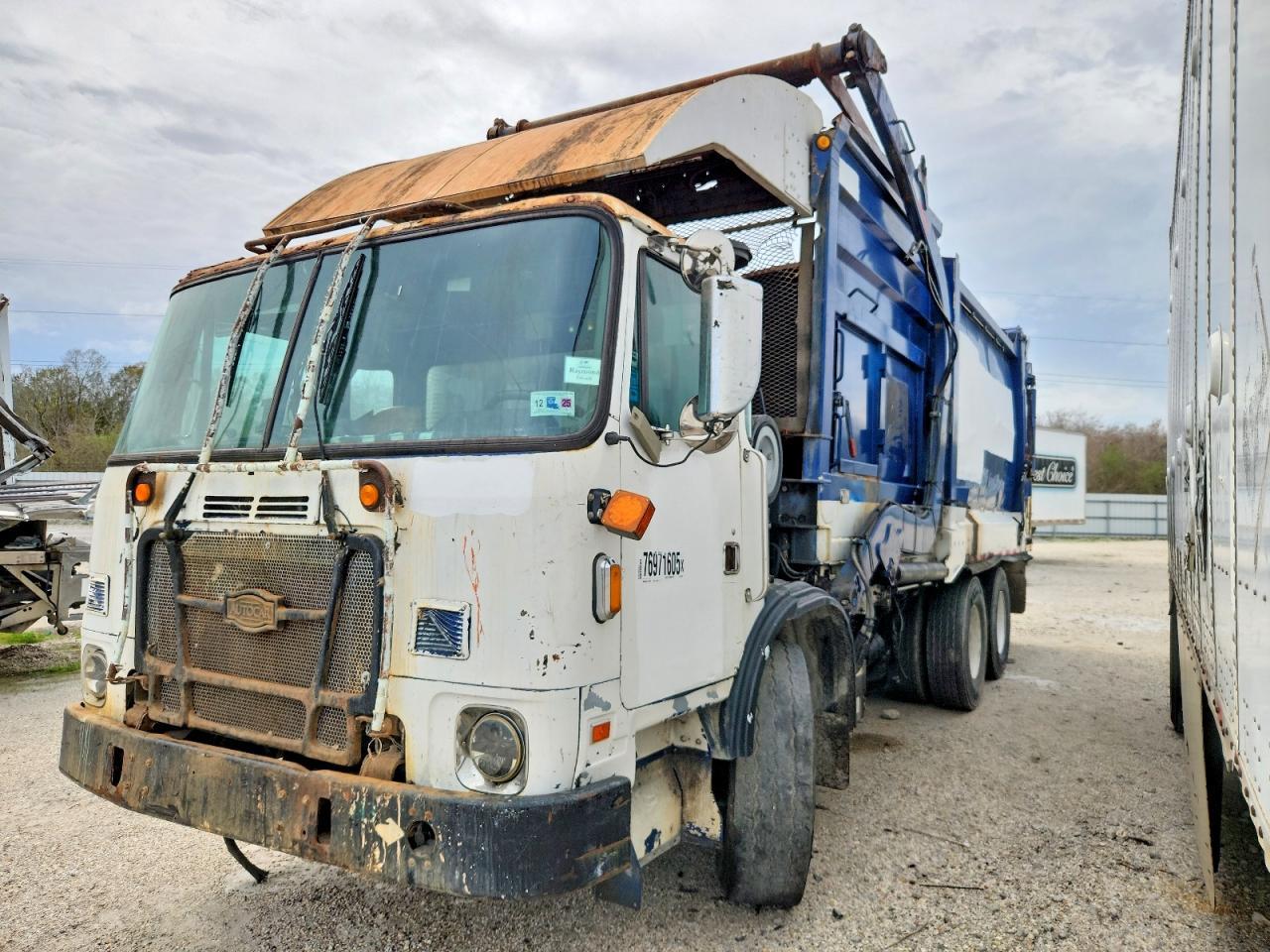 2016 Autocar Llc Xpeditor
