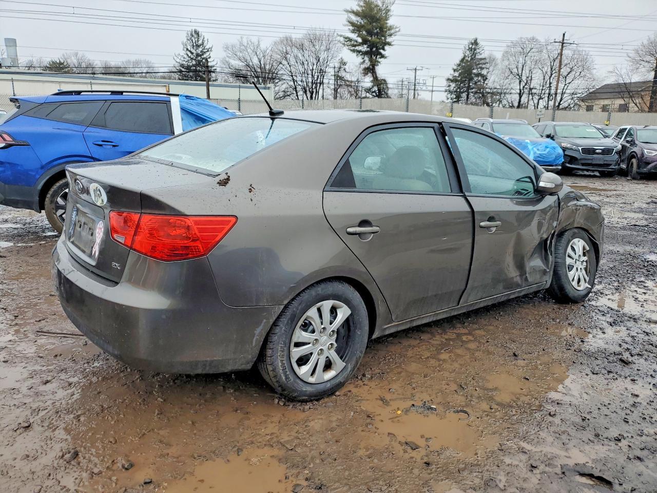 2010 KIA FORTE