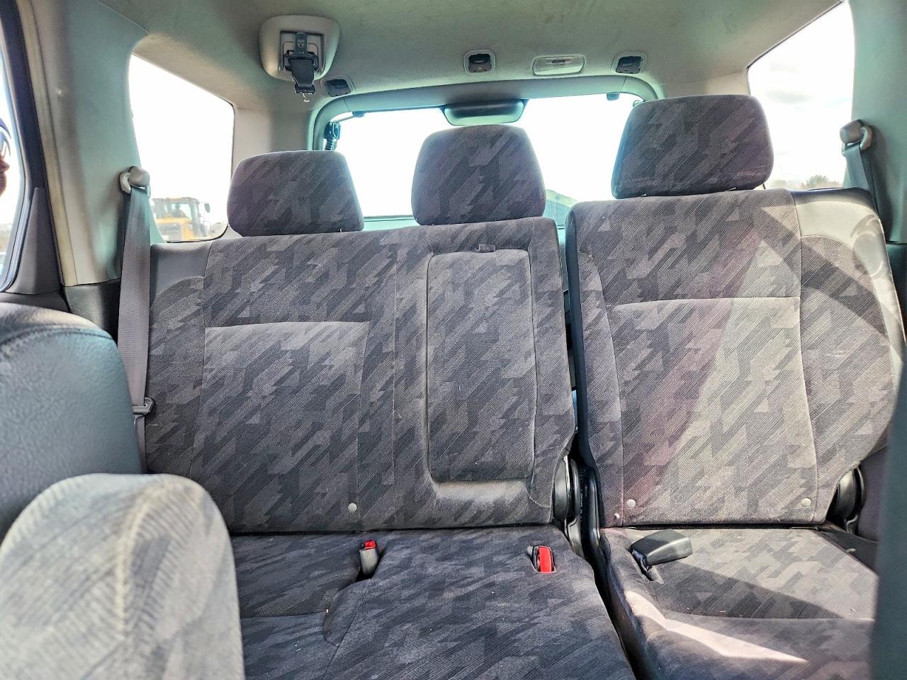 2004 HONDA CR-V