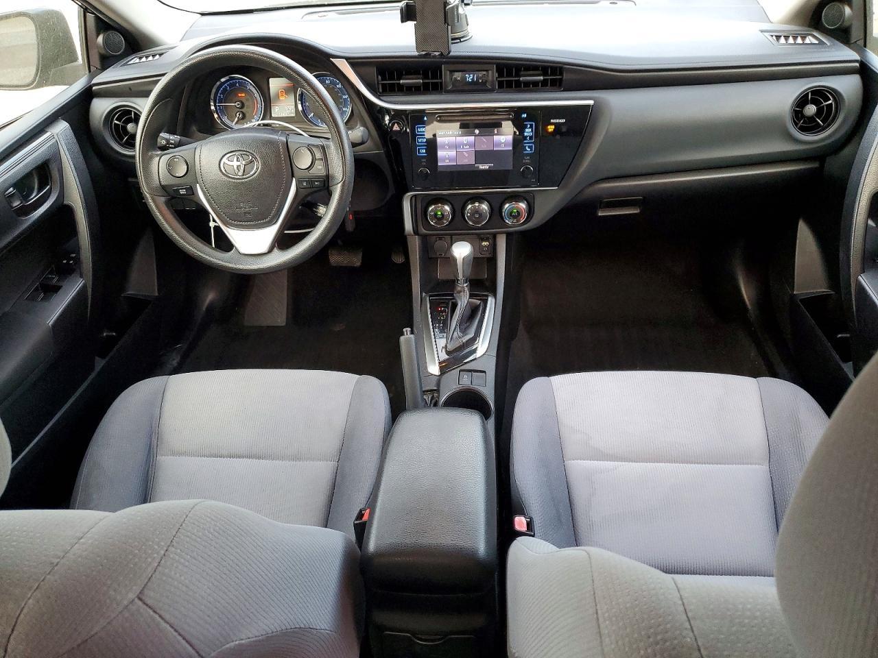 2017 TOYOTA COROLLA