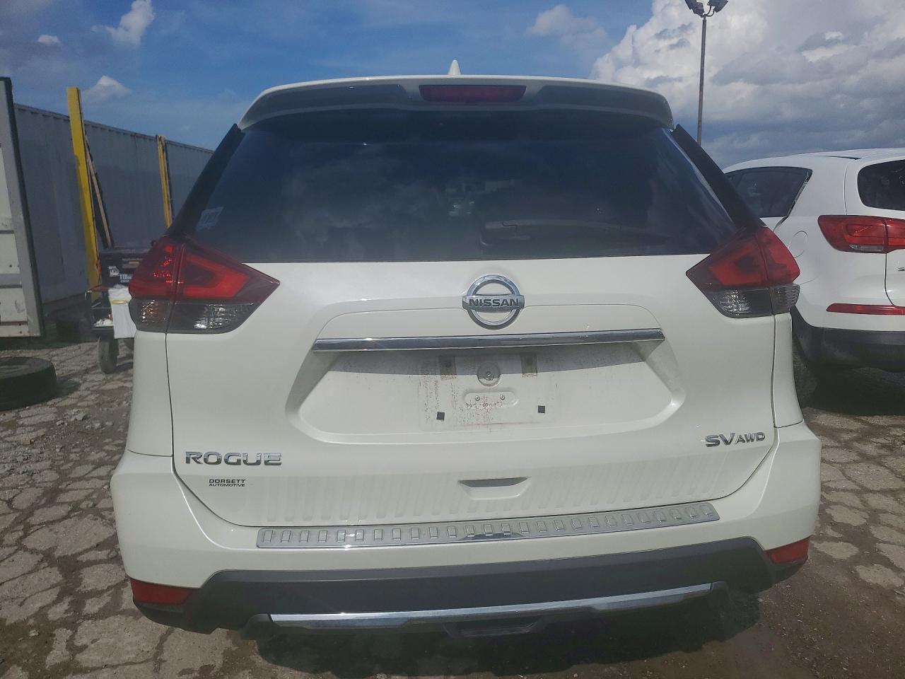 2018 NISSAN ROGUE