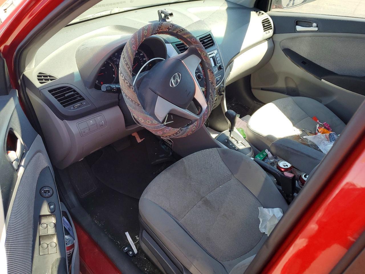 2012 HYUNDAI ACCENT