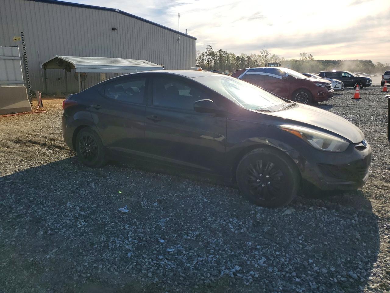 2016 HYUNDAI ELANTRA