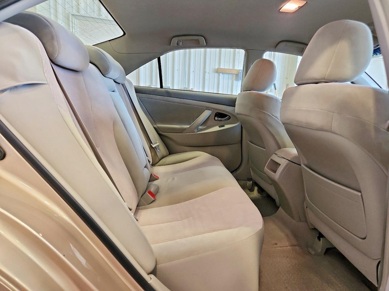 2010 TOYOTA CAMRY