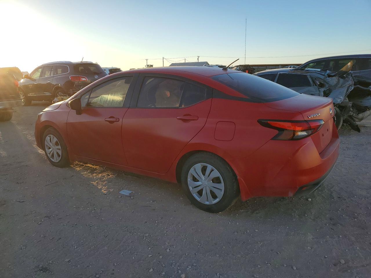 2020 NISSAN VERSA