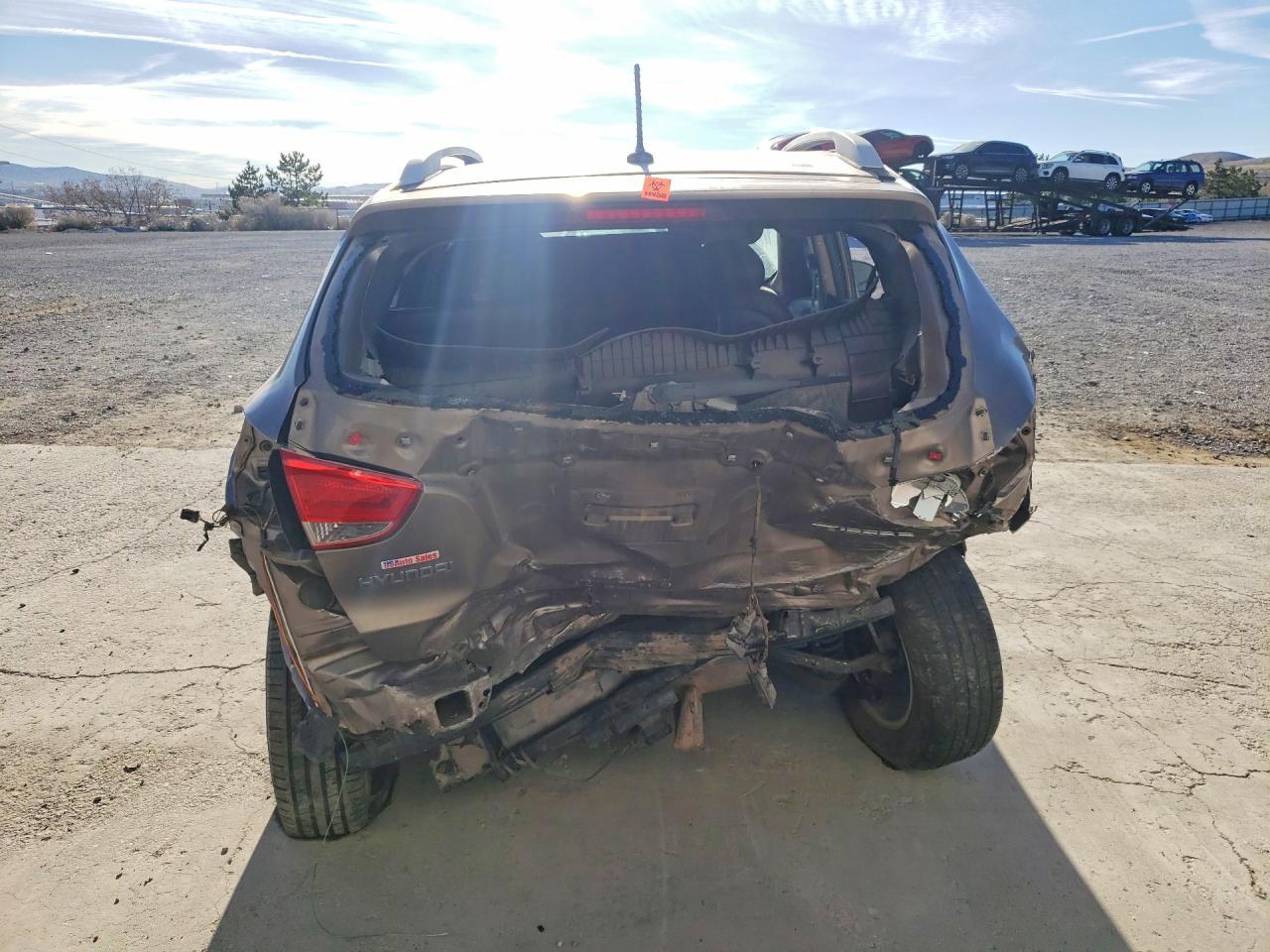 2011 HYUNDAI TUCSON