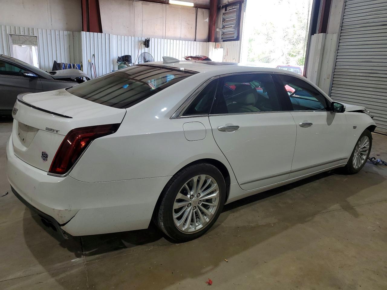 2016 CADILLAC CT6