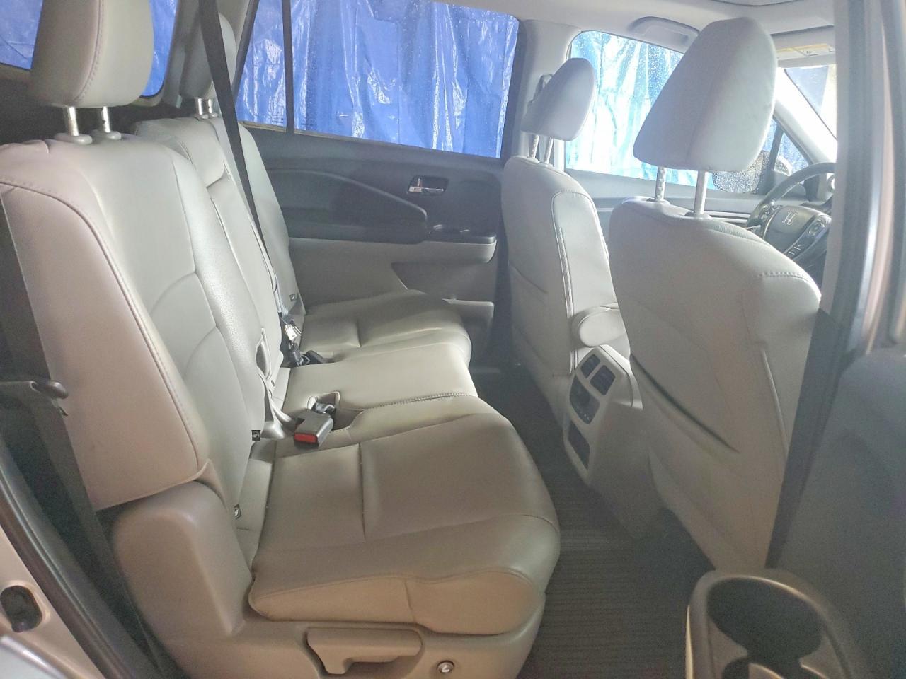 2017 HONDA PILOT