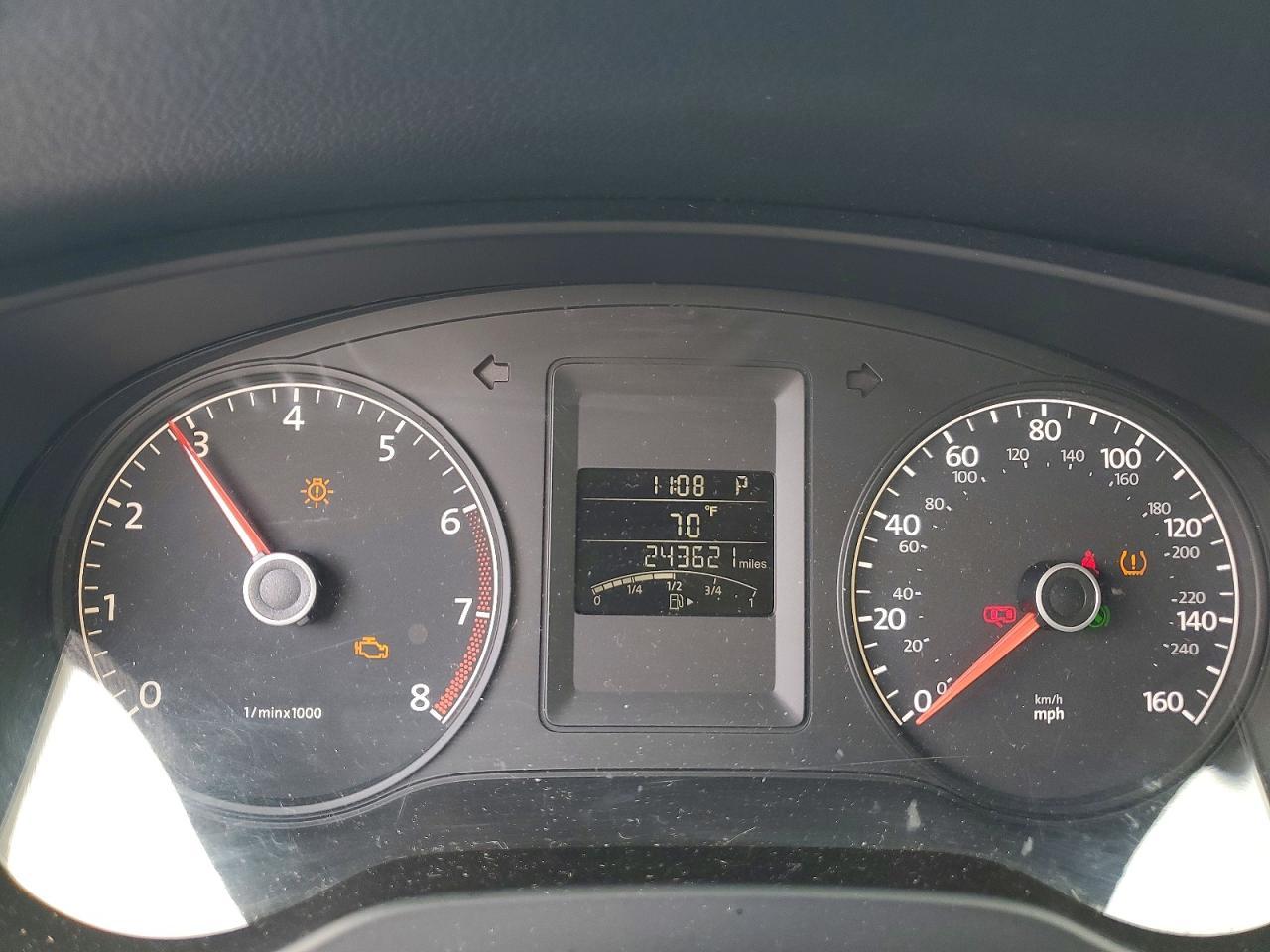 2011 VOLKSWAGEN JETTA