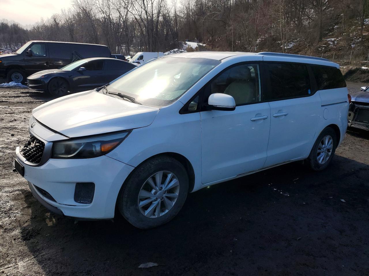 2015 KIA SEDONA