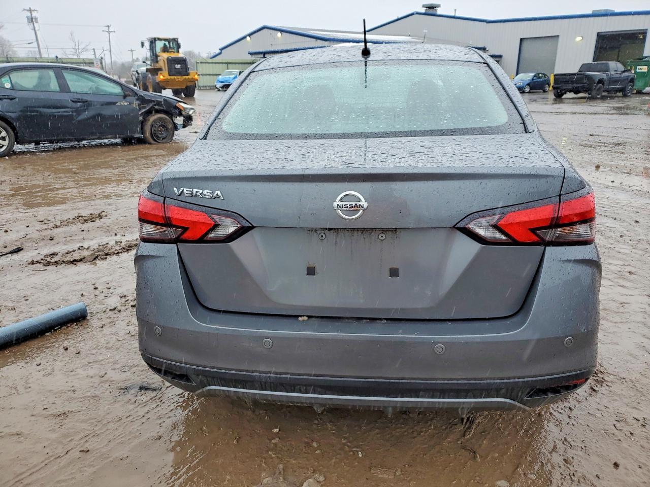 2022 NISSAN VERSA