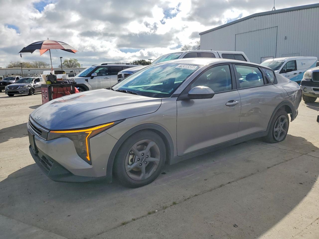 2025 KIA K4