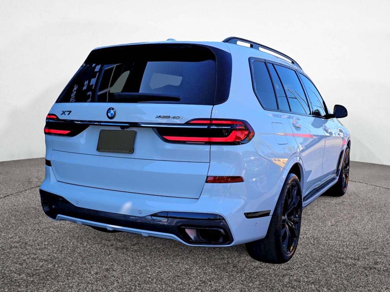 2023 BMW X7