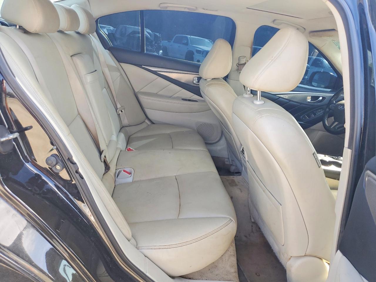2014 INFINITI Q50