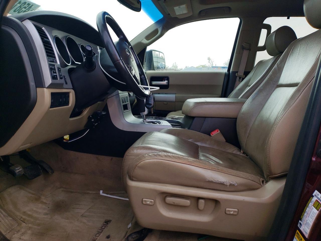 2008 TOYOTA Sequoia