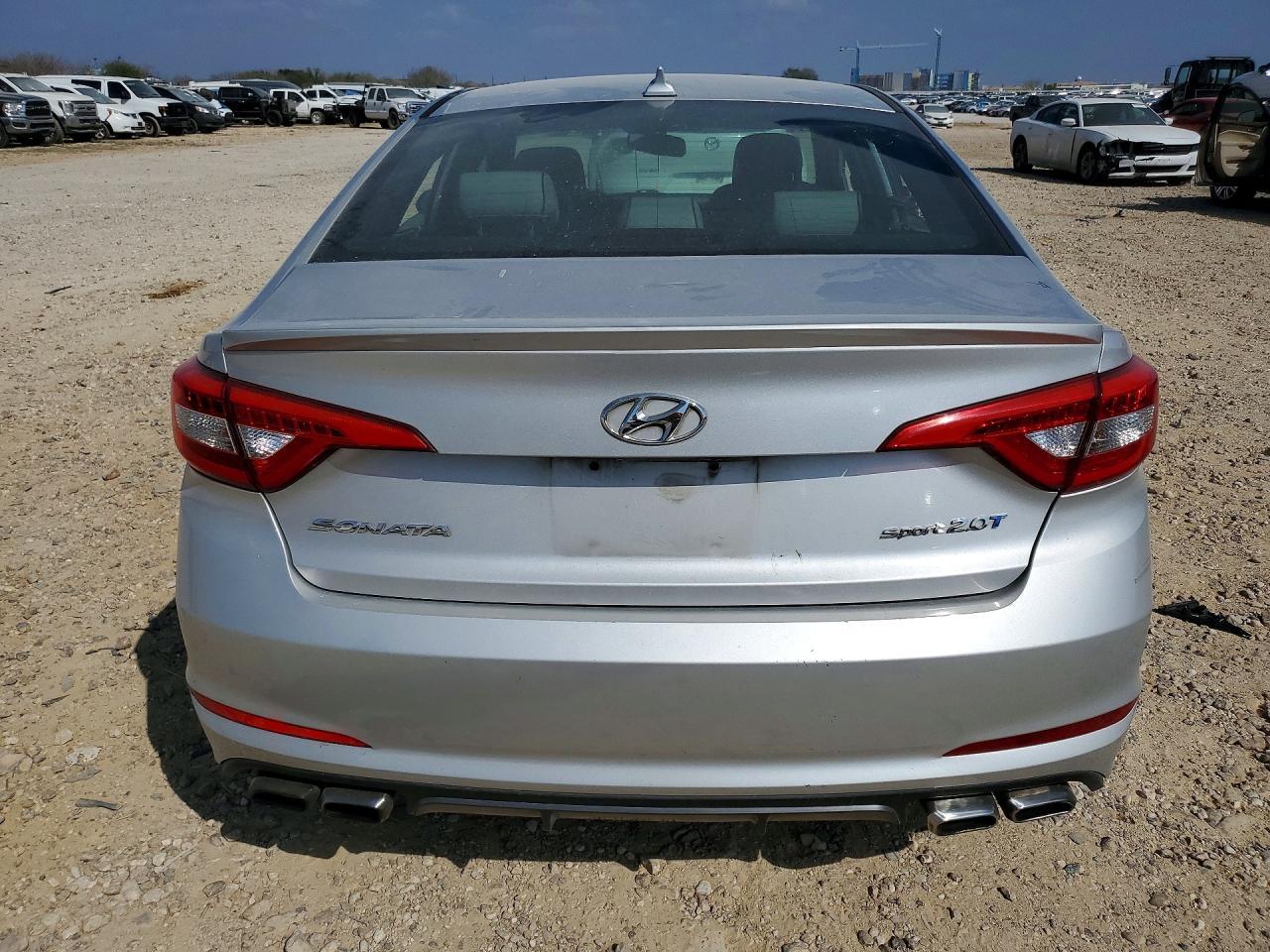 2016 HYUNDAI SONATA