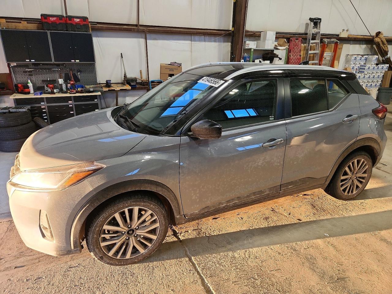 2021 NISSAN KICKS