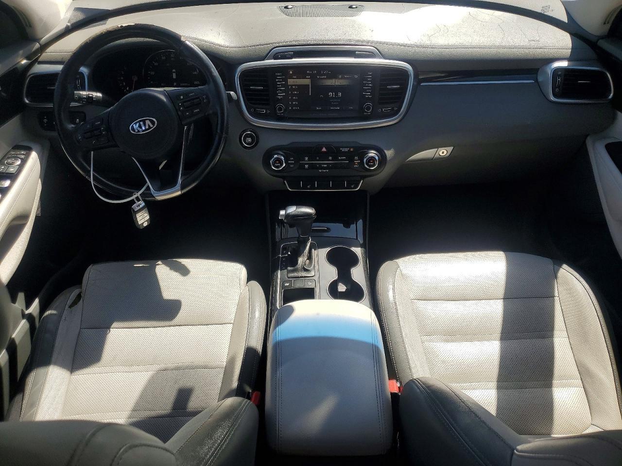 2016 KIA SORENTO