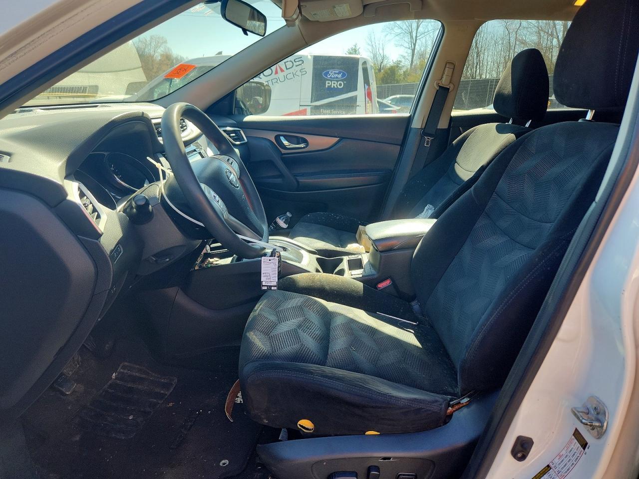2015 NISSAN ROGUE