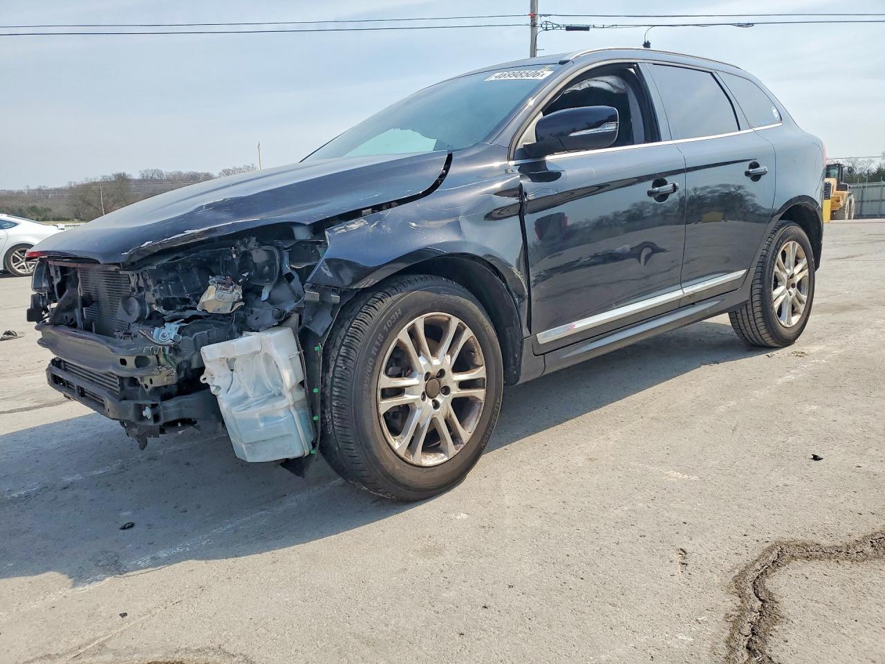 2015 VOLVO XC60