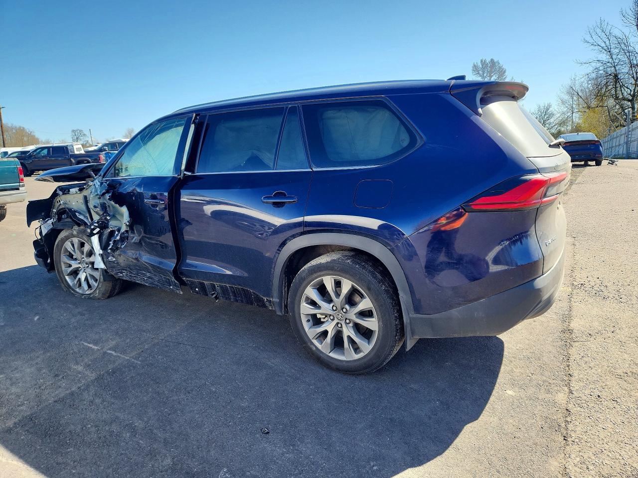2024 TOYOTA HIGHLANDER