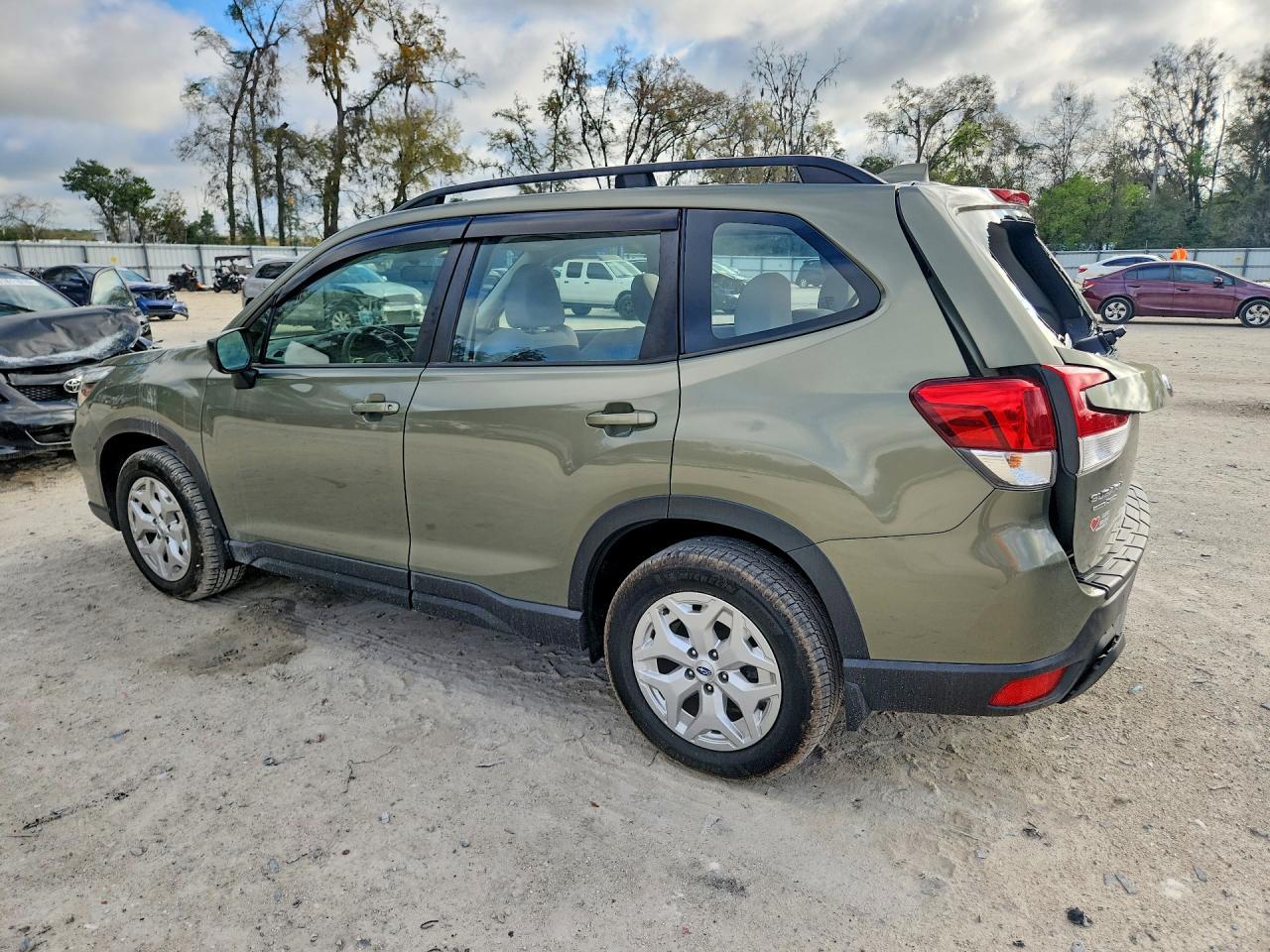 2019 SUBARU FORESTER