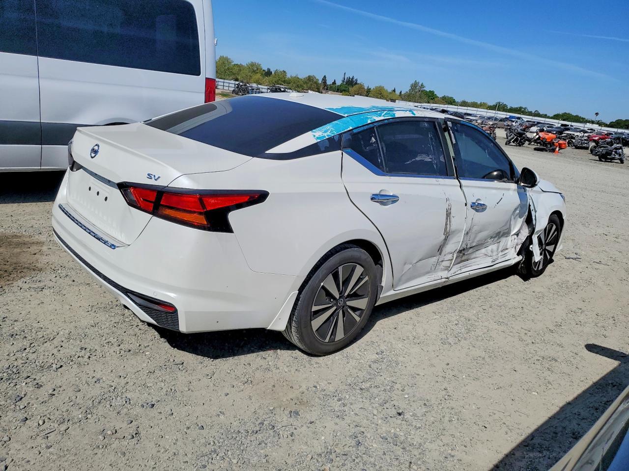2021 NISSAN ALTIMA
