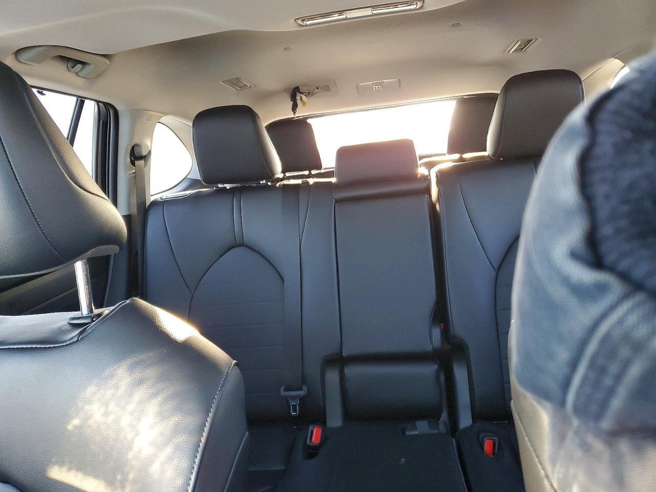2026 TOYOTA HIGHLANDER