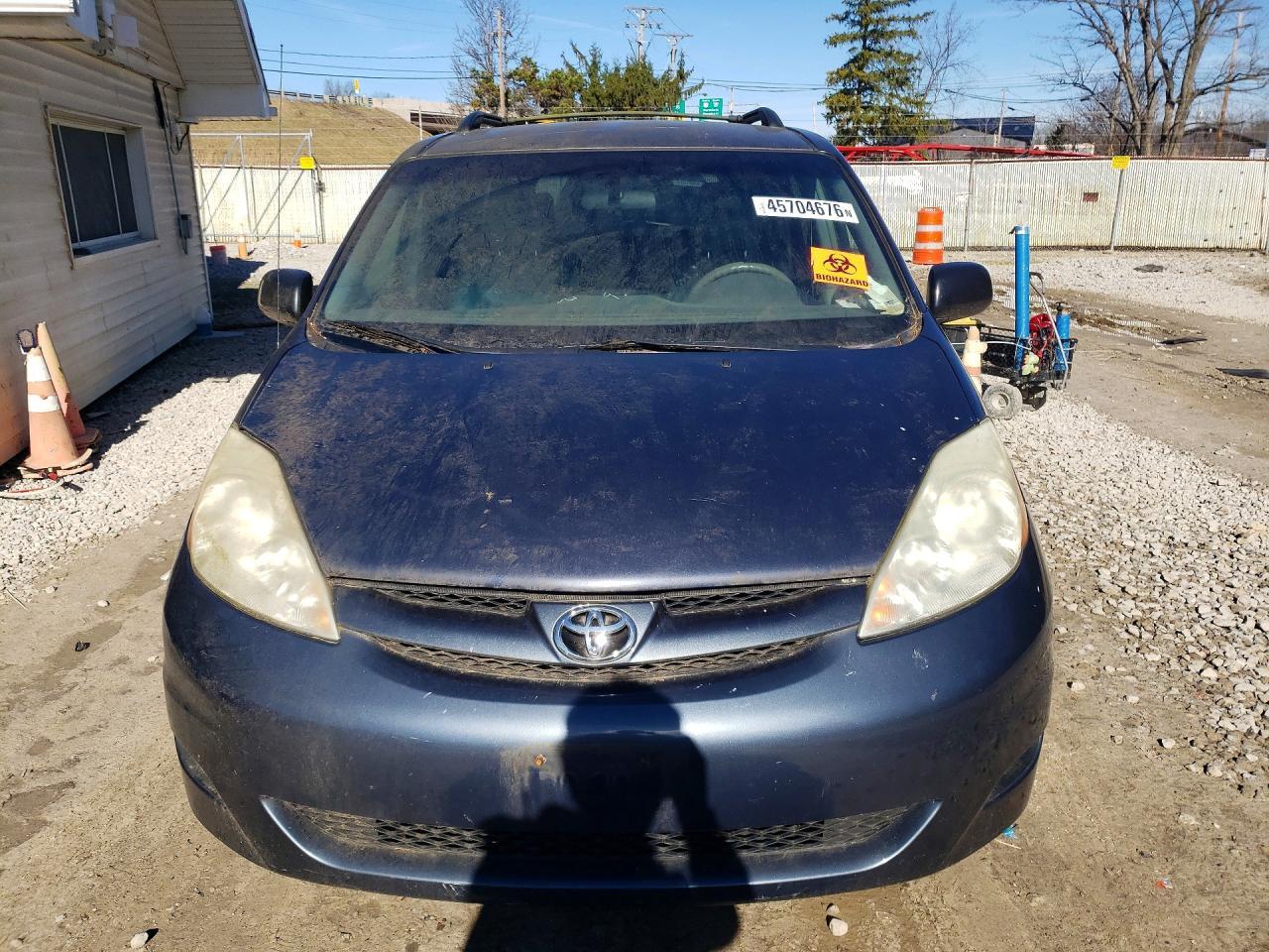 2006 TOYOTA SIENNA