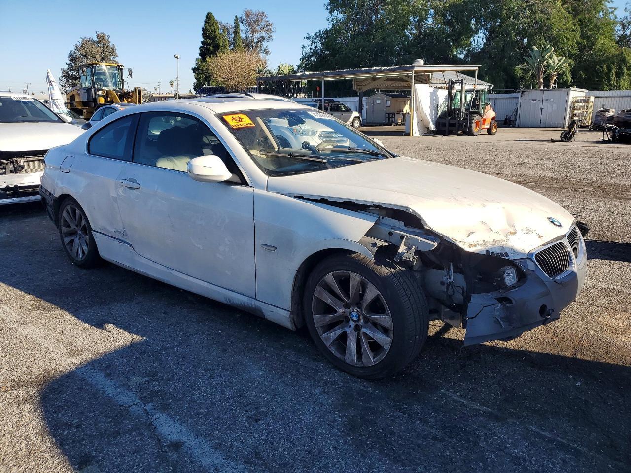 2011 BMW 3 SERIES