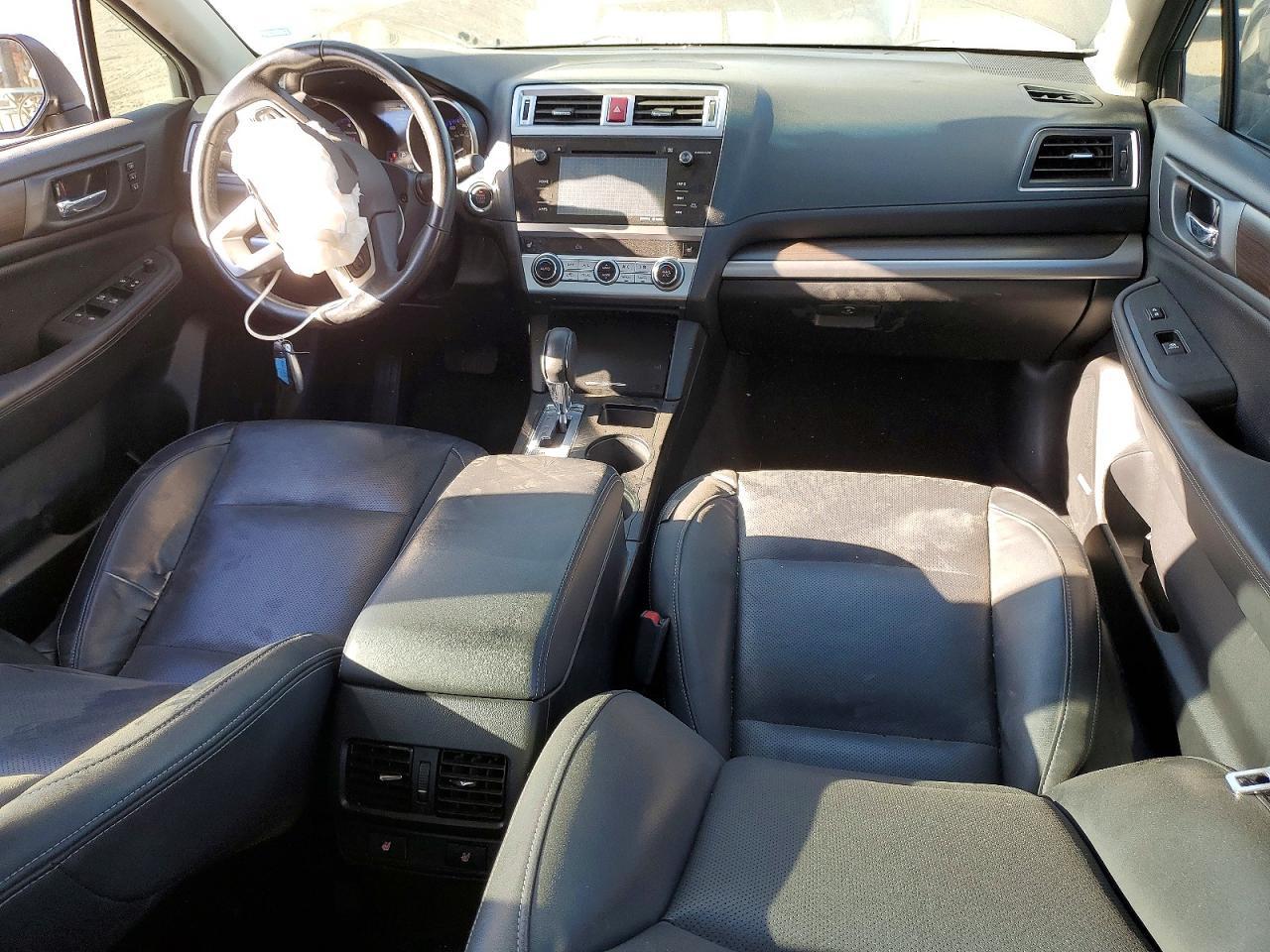 2015 SUBARU Legacy